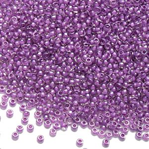 Бисер круглый 11/0 #0935 Цейлон, гладиола