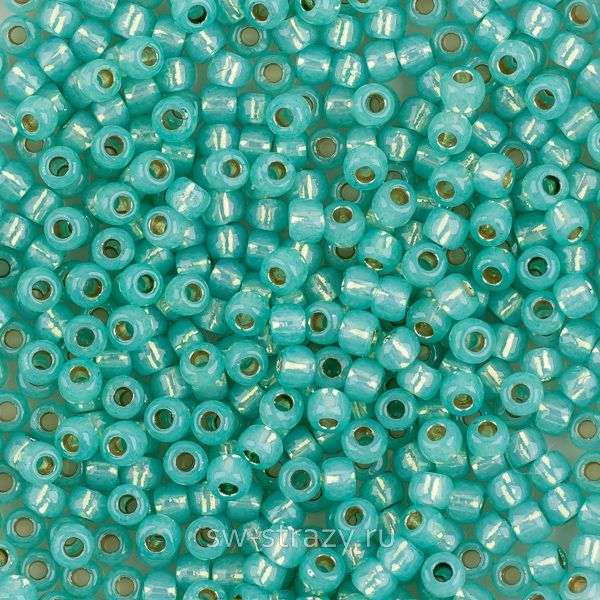 Бисер круглый 11/0 #2119PF PF Внутреннее серебрение молочный темно-зеленый
